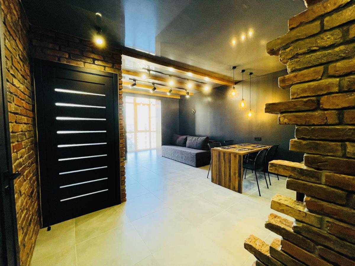 Loft В River Park З Джакузі Dnipro Exteriör bild